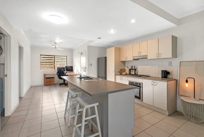 /international/au/14-111-113-martyn-street-parramatta-park-qld-151339444/