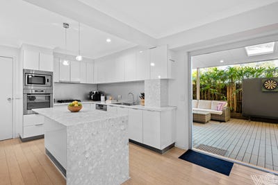 /international/au/17-29-31-tarcoola-avenue-mooloolaba-qld-151469672/