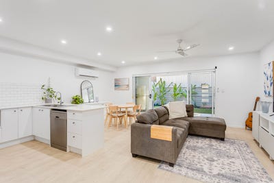 /international/au/23-29-henderson-road-everton-hills-qld-151424012/