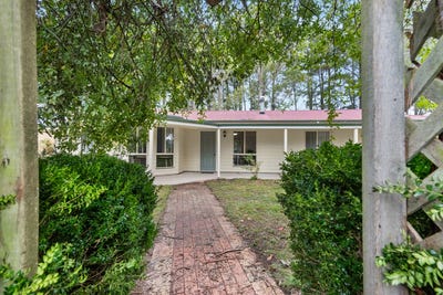 /international/au/242-kain-cross-road-braidwood-nsw-700408524/