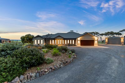 /international/au/38-ridge-court-lethbridge-vic-152602092/