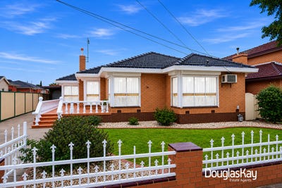 /international/au/78-westmoreland-road-sunshine-north-vic-151336908/