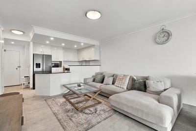 /international/au/702-16-meredith-street-bankstown-nsw-152671860/