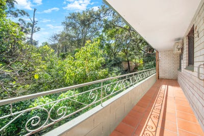 /international/au/18-10-14-dural-street-hornsby-nsw-150824476/