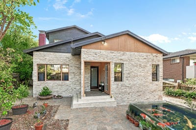/international/au/19-bouvardia-street-asquith-nsw-152573264/