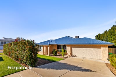 /international/au/1-barossa-street-estella-nsw-151316092/