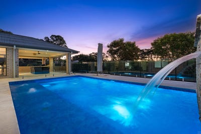 /international/au/22-twin-creeks-drive-luddenham-nsw-152564416/