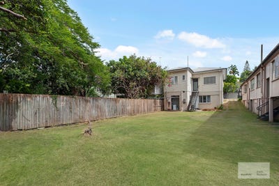 /international/au/18-franklin-street-highgate-hill-qld-150995072/