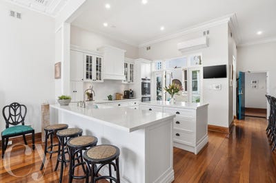/international/au/6-93-high-street-fremantle-wa-150973076/