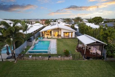 /international/au/85-the-peninsula-helensvale-qld-151310416/
