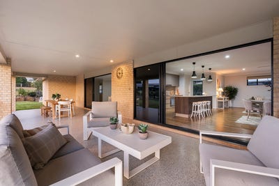 /international/au/33-lilly-avenue-cawdor-qld-151044612/