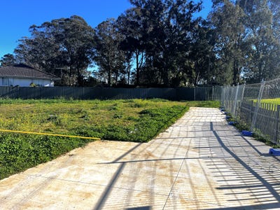 /international/au/209b-riverside-drive-airds-nsw-204267192/?lang=pt