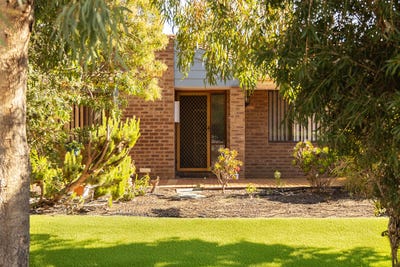 /international/au/18-hailwood-court-kingsley-wa-148237560/