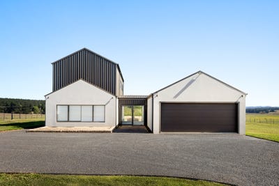 /international/au/749-glenoval-road-lake-bathurst-nsw-700406212/