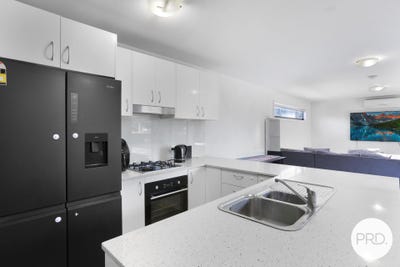 /international/au/12-301-princes-highway-albion-park-rail-nsw-150771272/