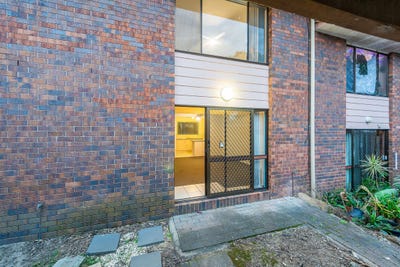/international/au/31-10-damalis-street-woodridge-qld-148561012/