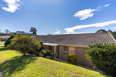 /international/au/64-11-payne-street-narooma-nsw-151432048/