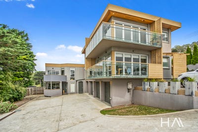 /international/au/4-245-churchill-avenue-sandy-bay-tas-148681136/