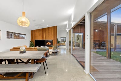/international/au/9-marmion-circuit-ocean-grove-vic-150938744/