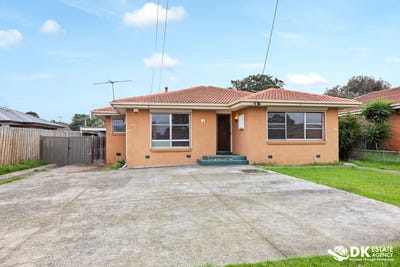 /international/au/3-drinkwater-crescent-sunshine-west-vic-151409480/