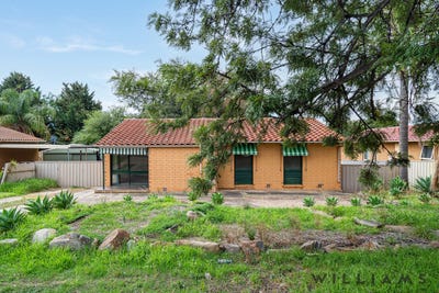 /international/au/42-kenneth-road-morphett-vale-sa-151045644/