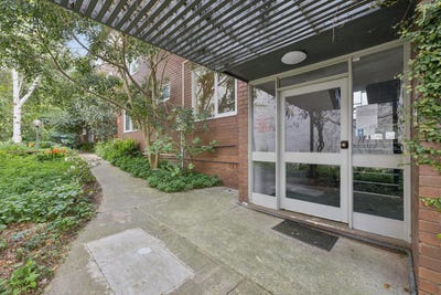 /international/au/2-39-pakington-street-kew-vic-152557168/
