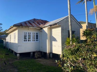 /international/au/25-madgwick-street-wynnum-qld-152602752/