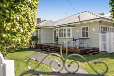 /international/au/47-perth-street-rangeville-qld-151262180/