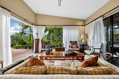 /international/au/23-melia-lane-pomona-qld-152135888/