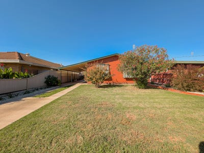 /international/au/27-shadforth-street-kerang-vic-151230372/