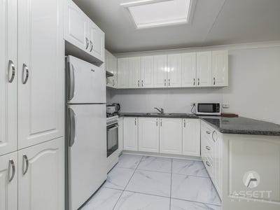 /international/au/9-5-spalding-crescent-goodna-qld-151020872/