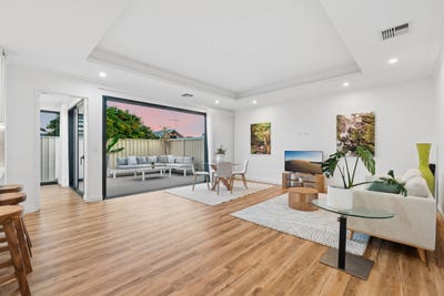 /international/au/15a-hartley-street-coolbellup-wa-152419660/