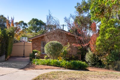 /international/au/18-rosebery-street-fisher-act-151067912/
