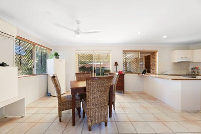 /international/au/11-range-court-arundel-qld-148093080/