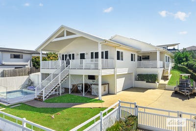 /international/au/100-bottlebrush-drive-lammermoor-qld-150991928/