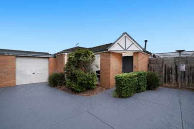 /international/au/2-245-247-monahans-road-cranbourne-west-vic-152665312/