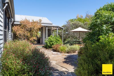 /international/au/625-macs-reef-road-bywong-nsw-150537348/