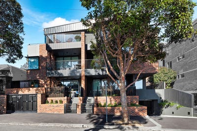 /international/au/104-5-curran-street-north-melbourne-vic-148360416/