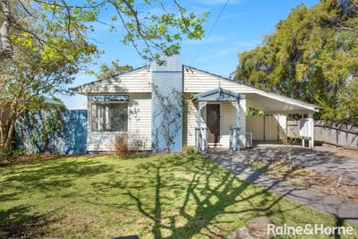 /international/au/36-colyer-avenue-nowra-nsw-152368308/