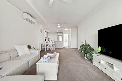 /international/au/96-1-broadway-punchbowl-nsw-152541004/
