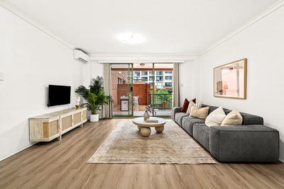 /international/au/2-25-27-kiora-road-miranda-nsw-150758812/