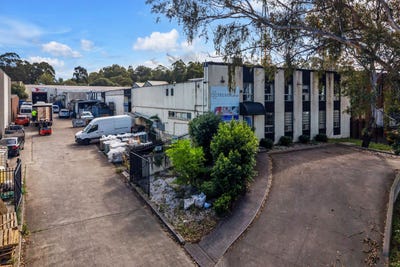 /international/au/147-woodpark-road-smithfield-nsw-505253472/