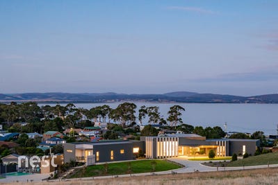 /international/au/13-saltwater-rise-seven-mile-beach-tas-150767224/