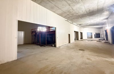 /international/au/storage-warehouse-units-move-in-q3-2026-8-robinson-avenue-belmont-wa-505140980/