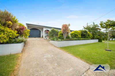 /international/au/9-angela-street-woree-qld-151185840/