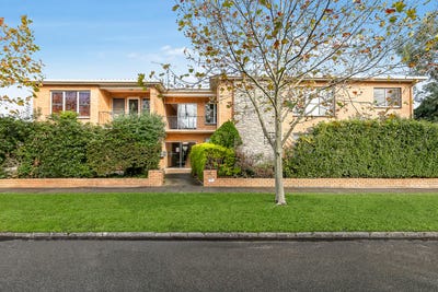 /international/au/5-68-finch-street-malvern-east-vic-151260448/