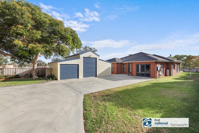 /international/au/34a-coorigal-st-tamworth-nsw-151134644/