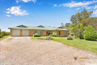 /international/au/523-burgmanns-lane-tamworth-nsw-149506548/