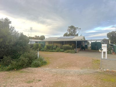 /international/au/10-gray-terrace-orroroo-sa-151651888/