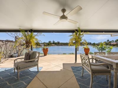 /international/au/1-19-kangaroo-avenue-coombabah-qld-152528920/